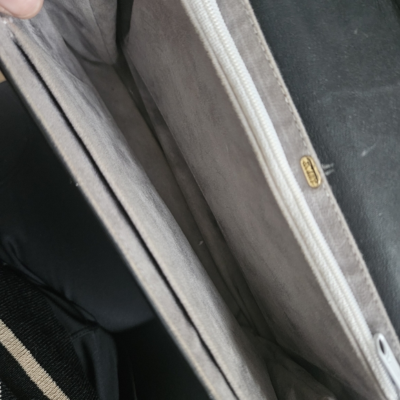 Vintage Black and Purple Shell-inspired Crossbody Bag - Picture 5 of 5